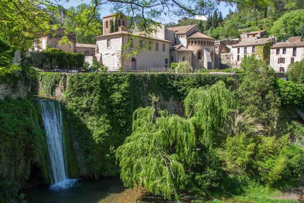Maison Avec Exterieur Proche Saint Guilhem Le Desert Exteriör bild